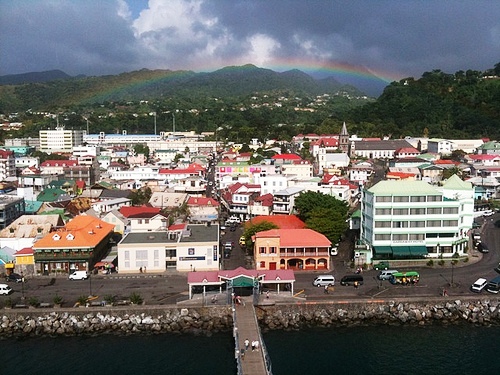 Roseau, pintoresco puerto en medio del Caribe